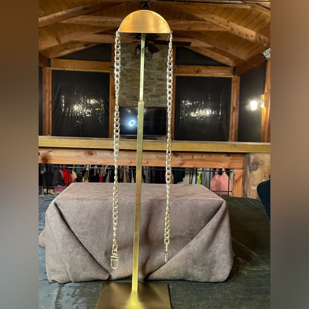 31" Gold-Toned Chain Unbranded